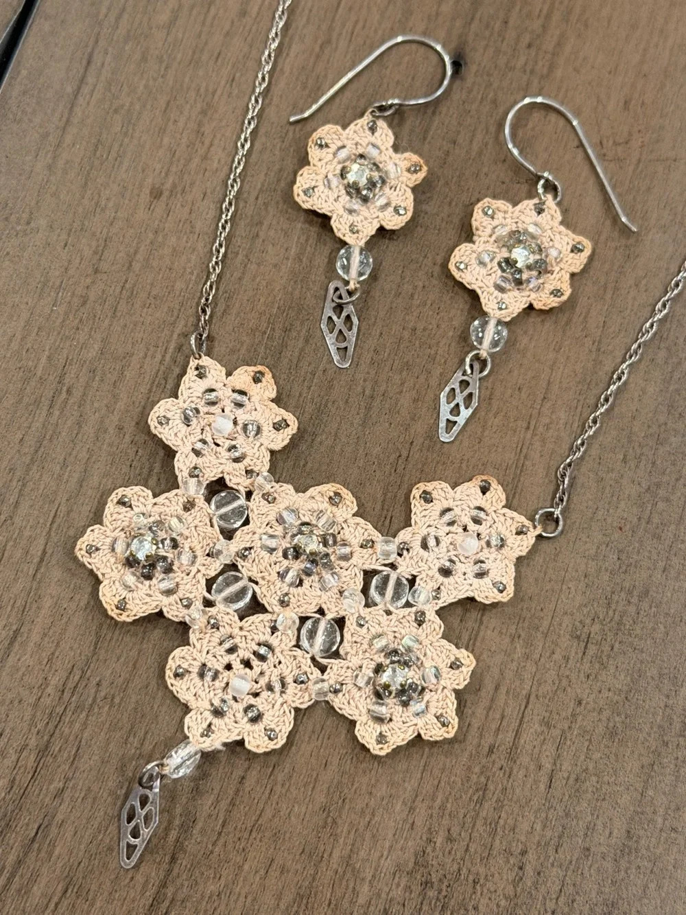 Delicate Cream Crochet Lace Floral Necklace & Earrings Set Vintage Style #